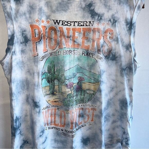 Women's Forever 21 Blue Tie Dye Wild West Tank Top - Picture 5 of 6